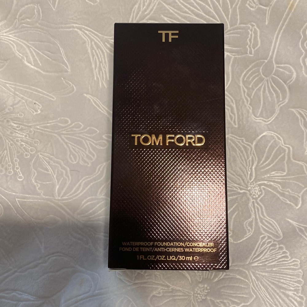 Tom ford waterproof foundation in 5.5 bisque